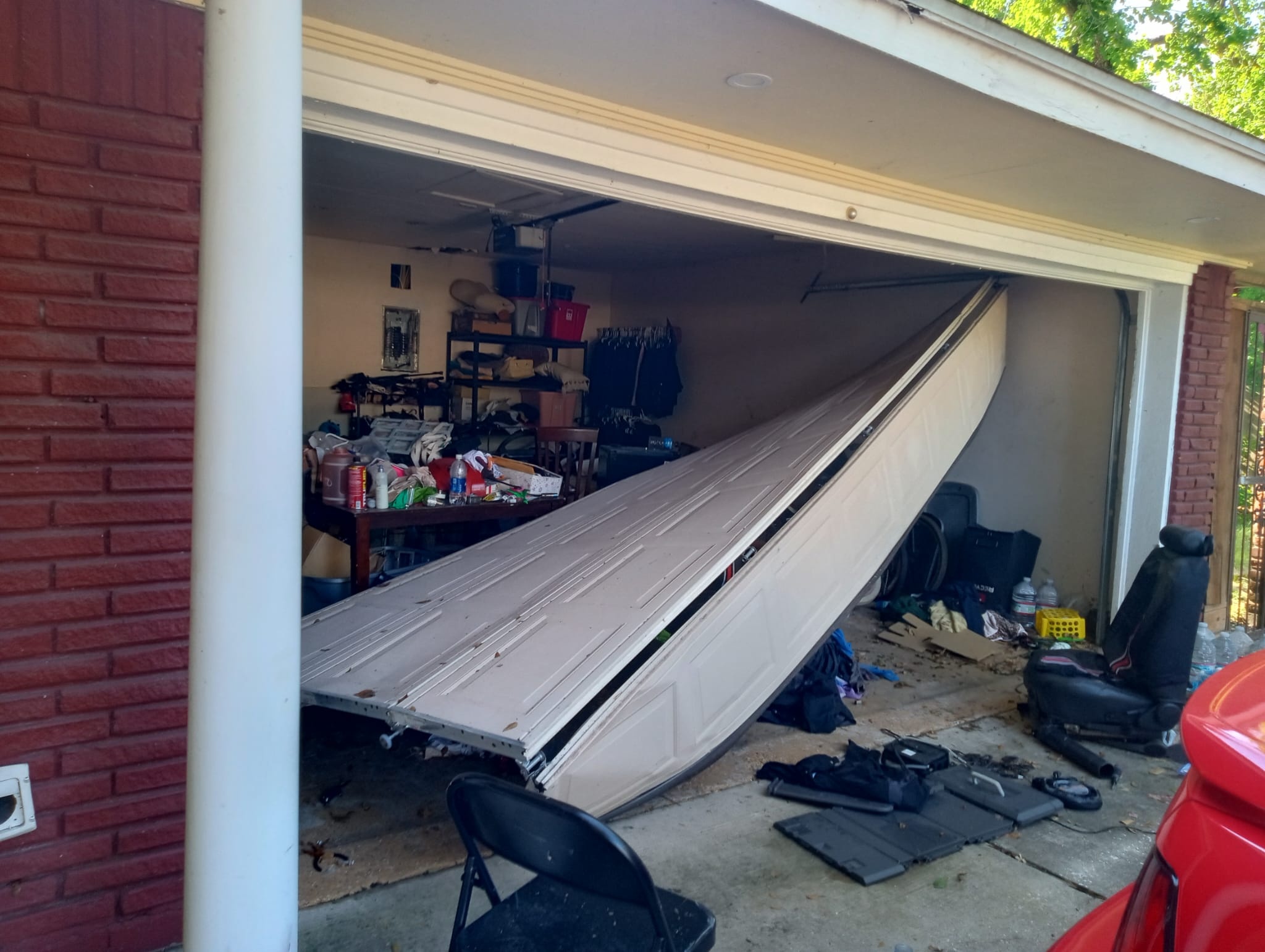Garage Door Cable Repair Sugar Land TX - Professional Cable Service - Lemus Garage Door Services Sugar Land TX