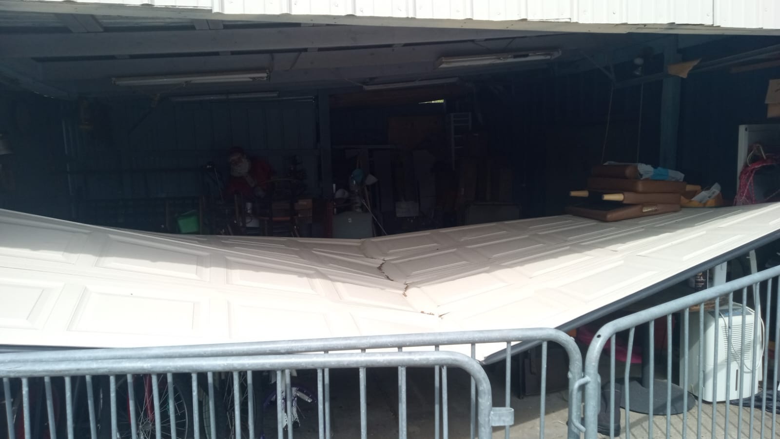 Expert Garage Door Repair in Bellaire, TX – Trustworthy Service Guaranteed! - Lemus Garage Door Services Sugar Land TX