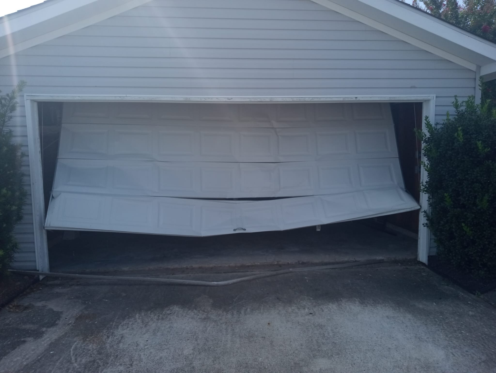 Expert Garage Door Repair in Bellaire, TX - Trustworthy Service Guaranteed! - Lemus Garage Door Services Sugar Land TX