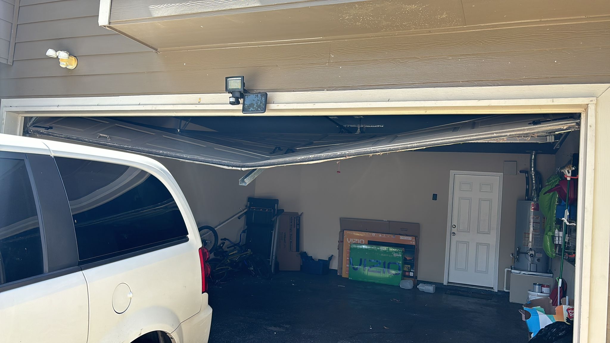 Garage Door Track Repair Sugar Land TX - Alignment & Repair - Lemus Garage Door Services Sugar Land TX