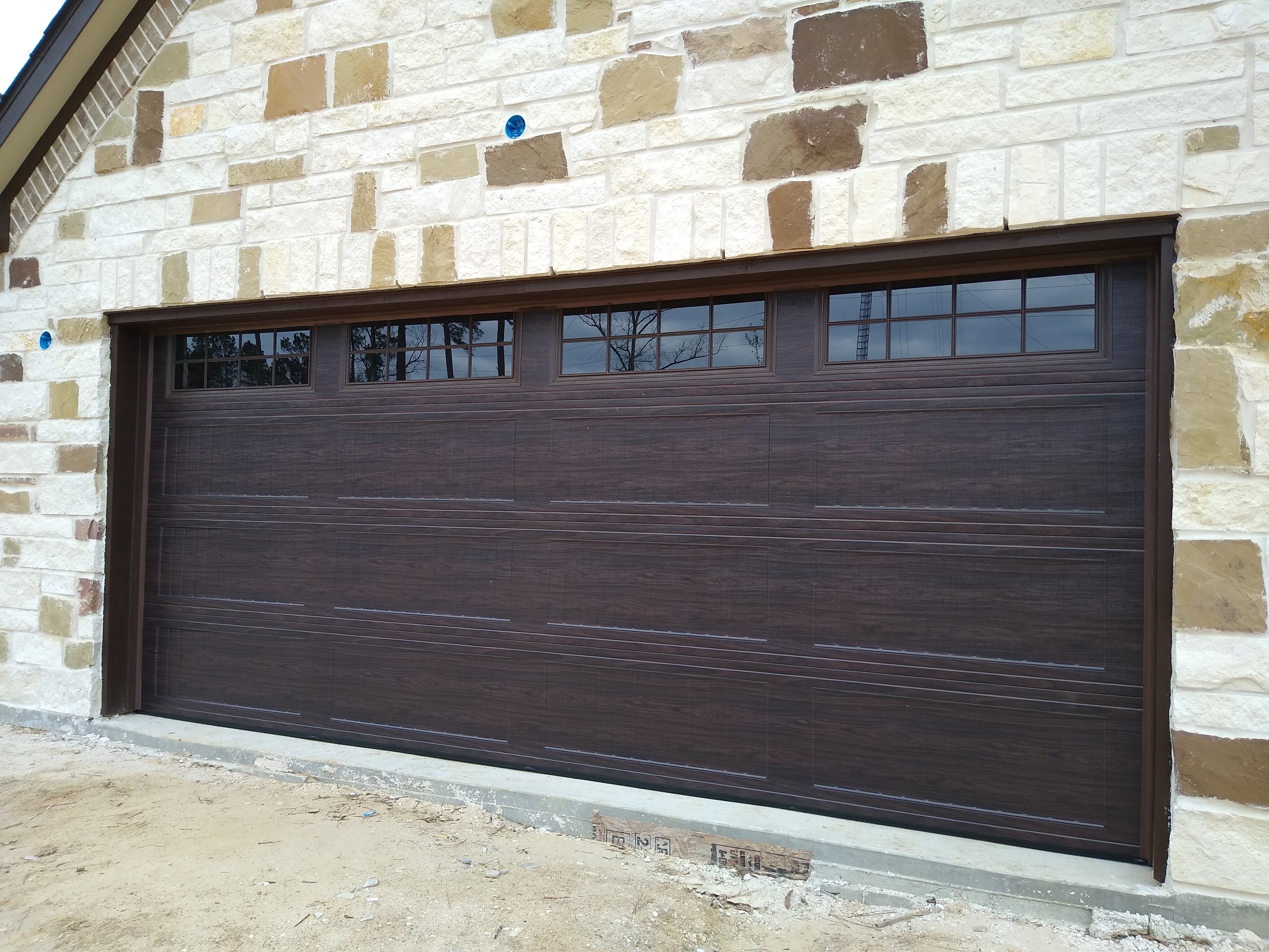 Garage Door Maintenance Tips Sugar Land TX - Extend Your Door's Life - Lemus Garage Door Services Sugar Land TX